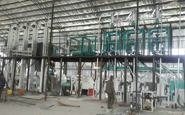 <a href=http://www.lg-shop.cn/product/6/ target=_blank class=infotextkey>玉米深加工機(jī)械</a>